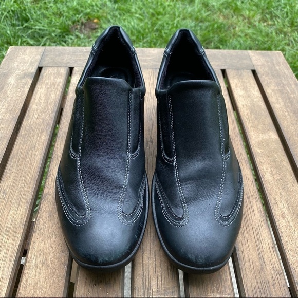 Ecco Women's Black Loafers Size 8.5/ 39 - Picture 3 of 7